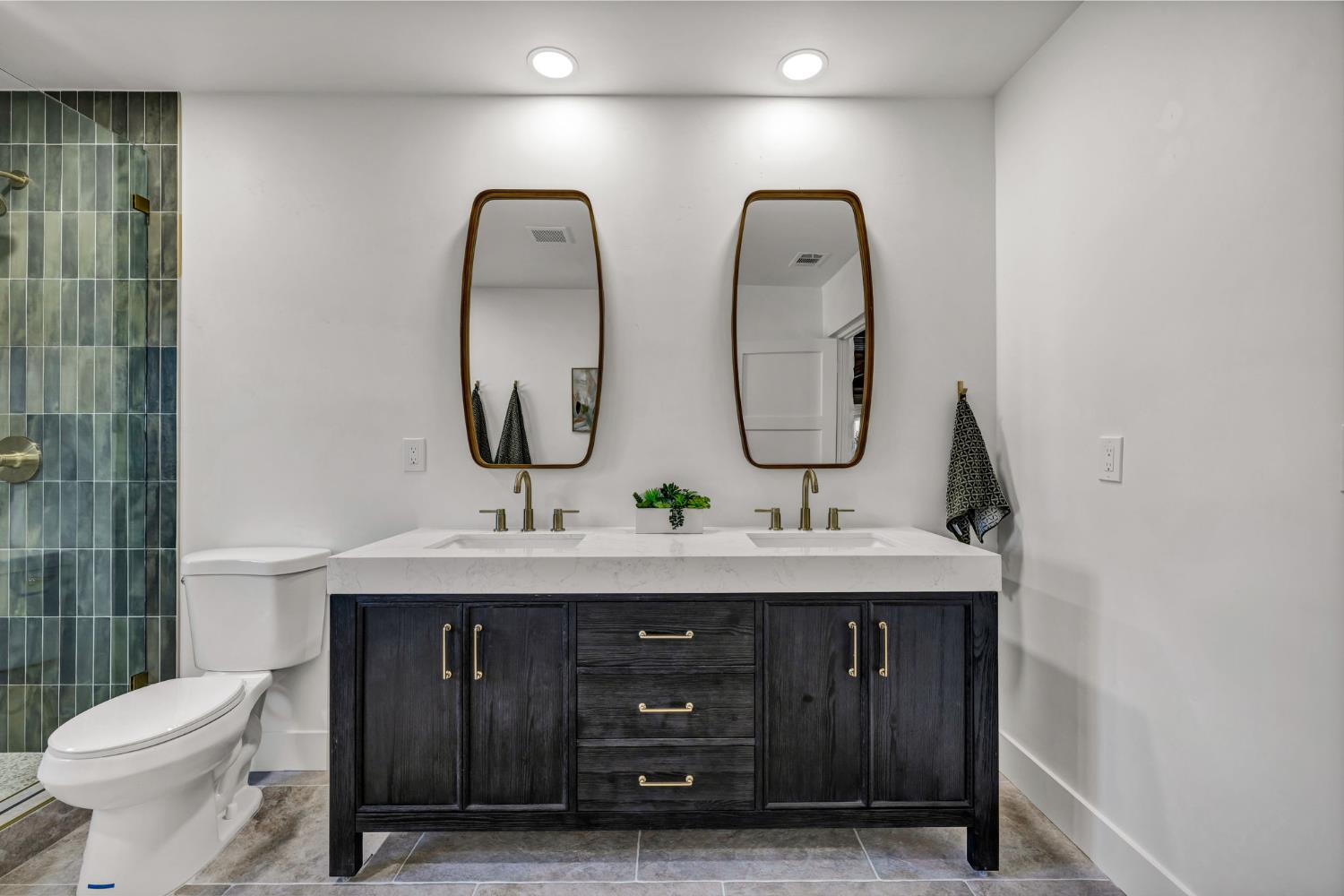 4313 Sierra Madre Drive