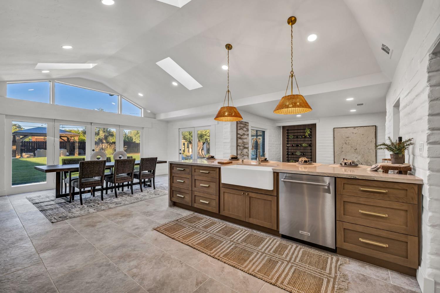 4313 Sierra Madre Drive