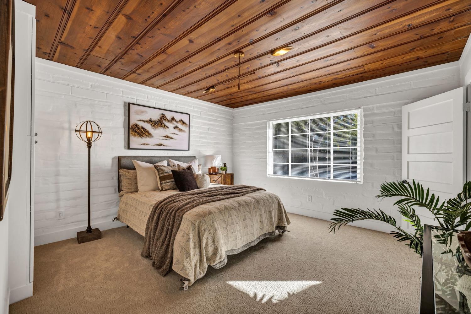 4313 Sierra Madre Drive