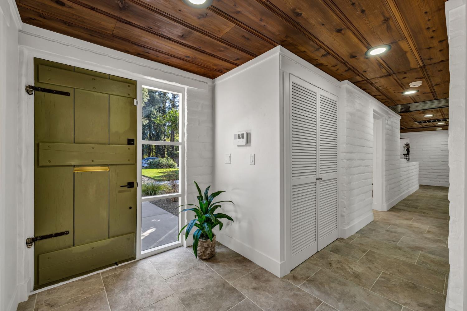 4313 Sierra Madre Drive