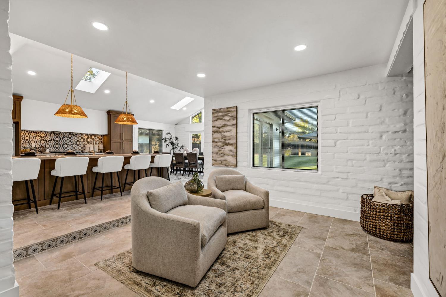 4313 Sierra Madre Drive