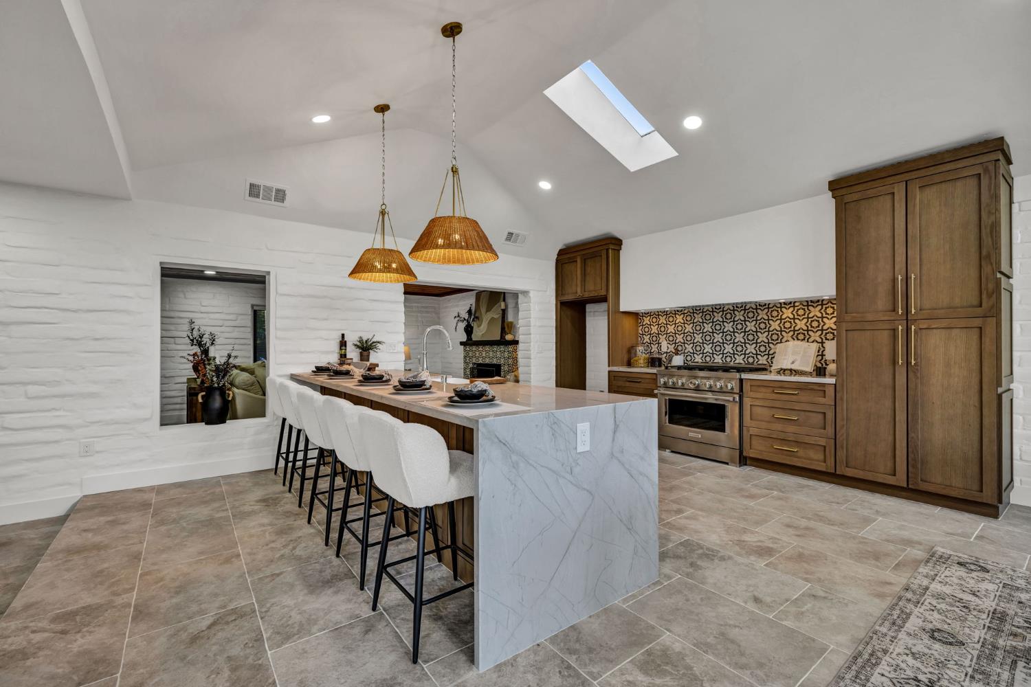 4313 Sierra Madre Drive