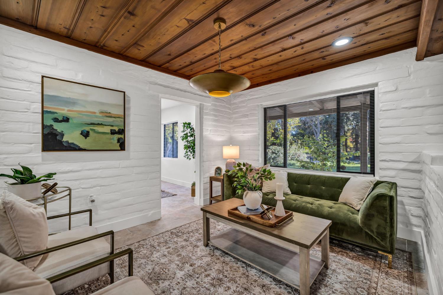 4313 Sierra Madre Drive