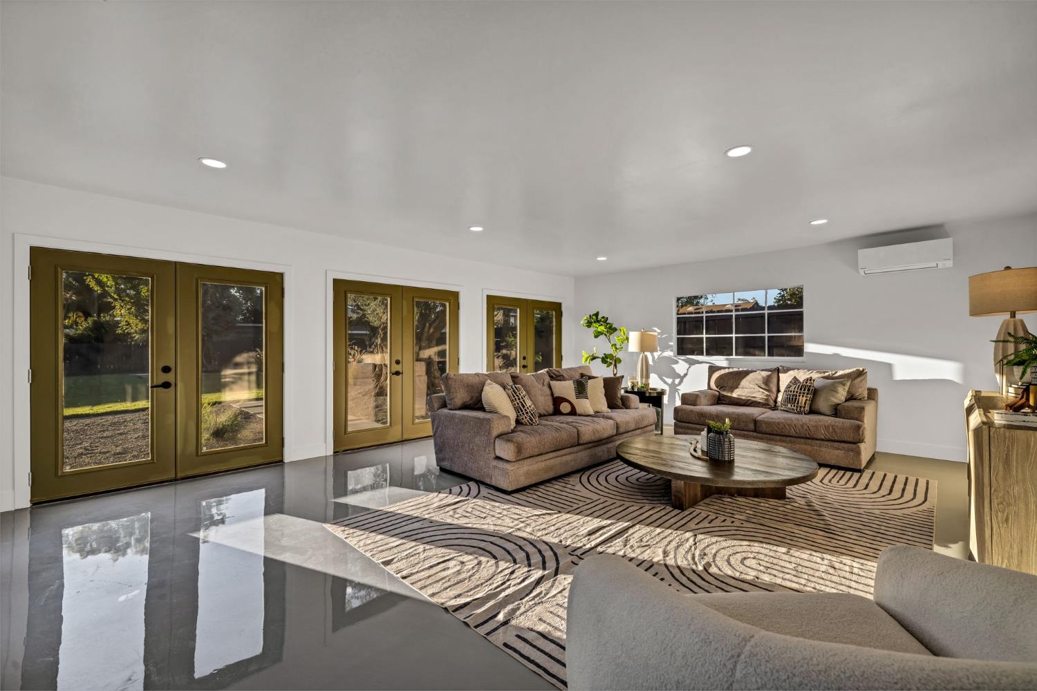 4313 Sierra Madre Drive