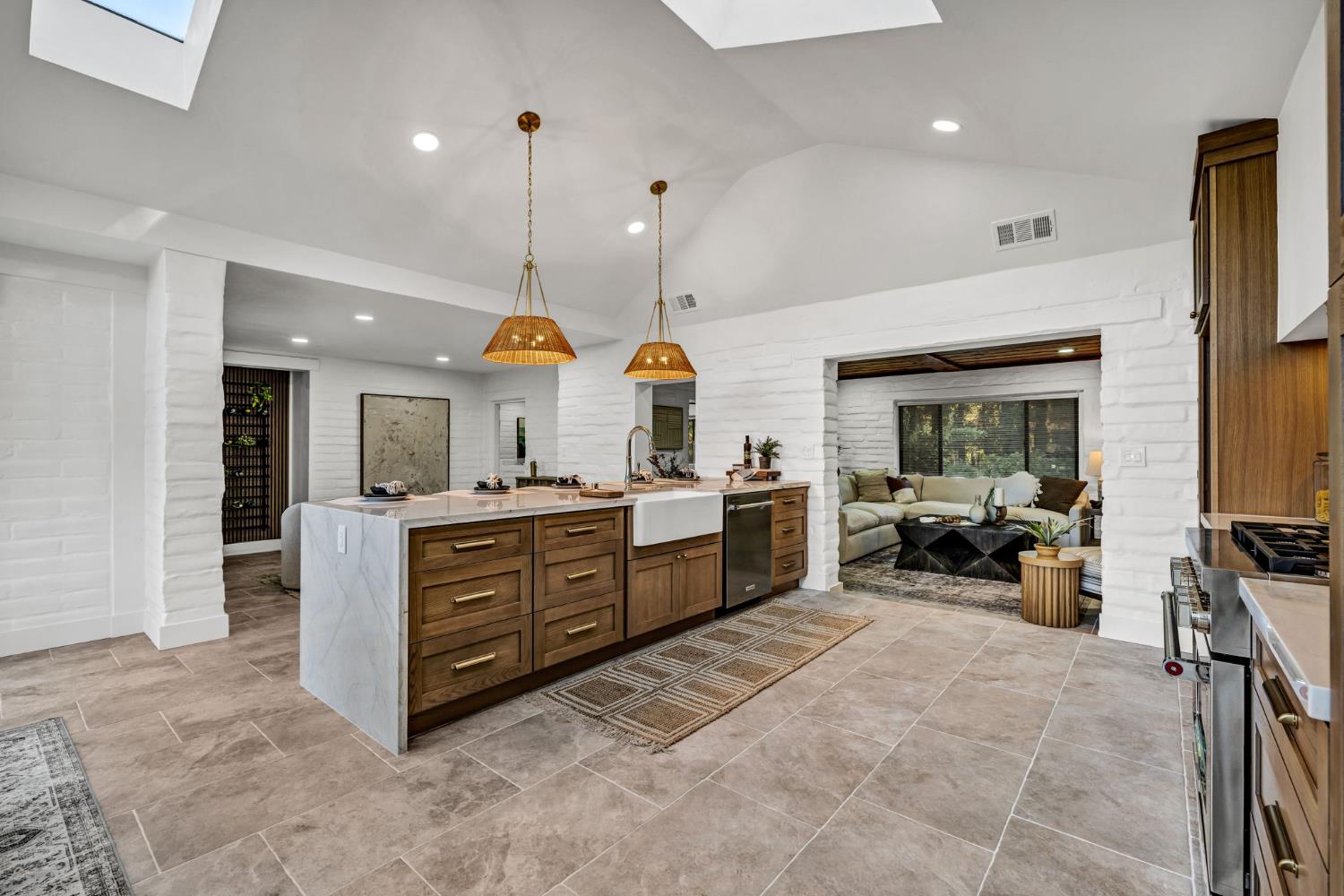 4313 Sierra Madre Drive