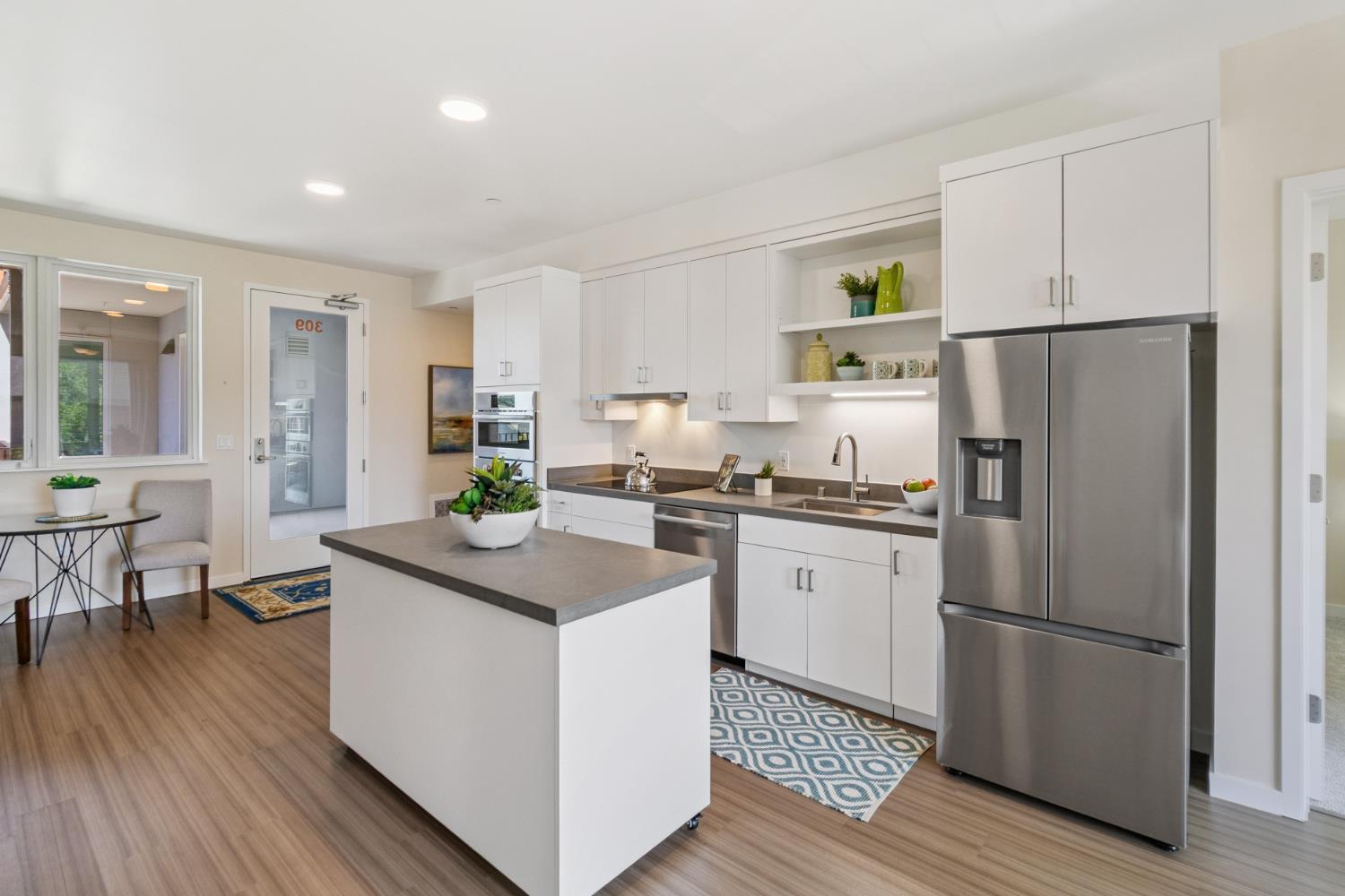 330 G Street 309