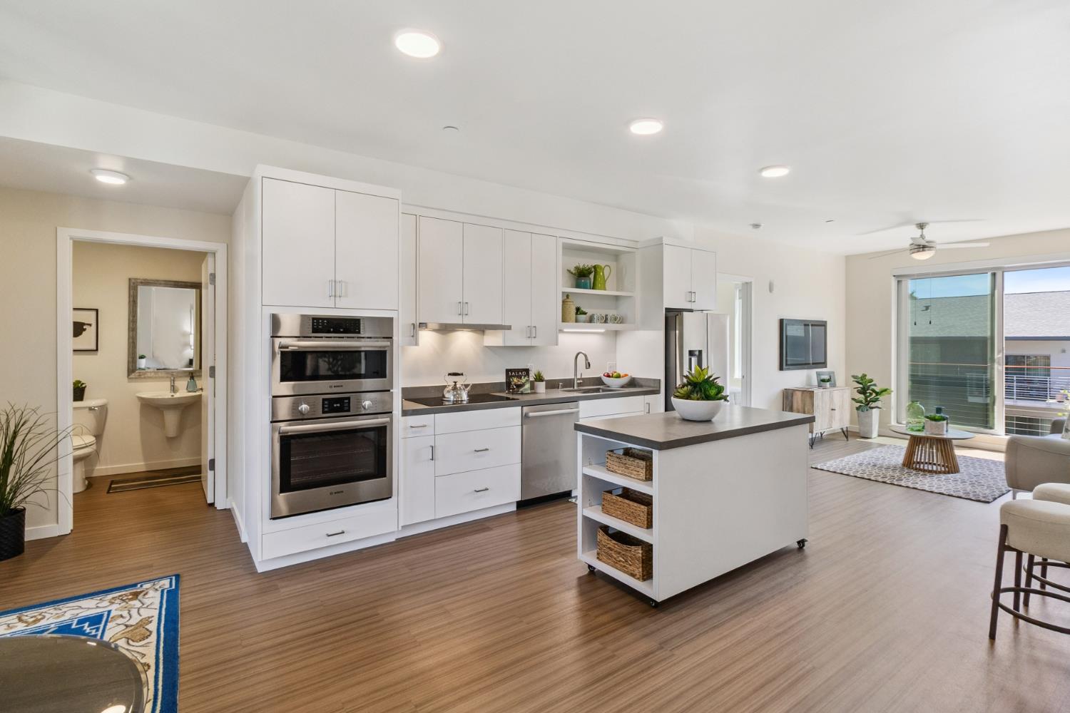 330 G Street 309