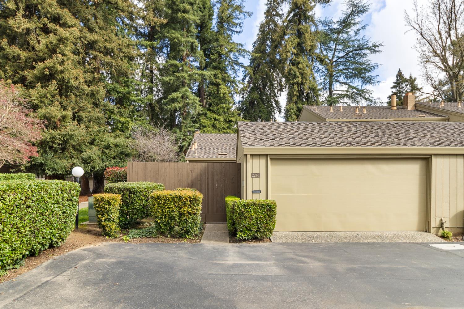 2240 Swarthmore Drive