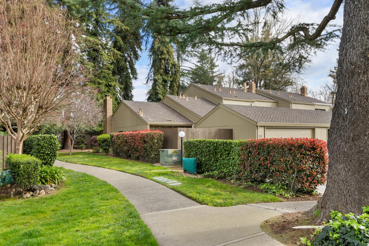 2240 Swarthmore Drive