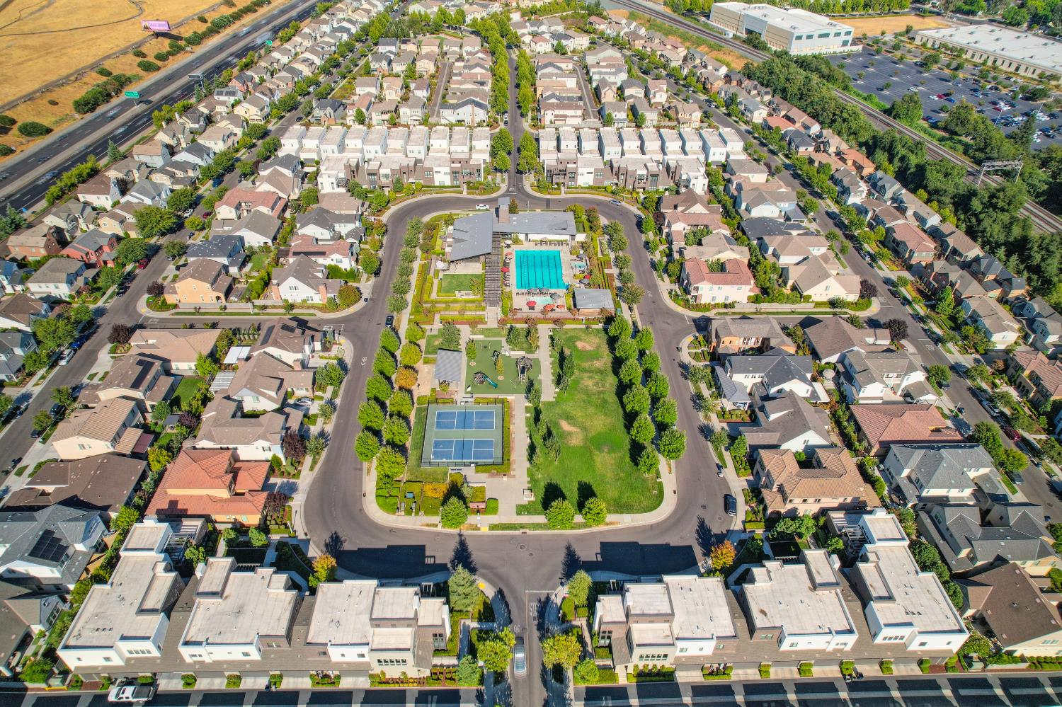 9 Fischbacher Street