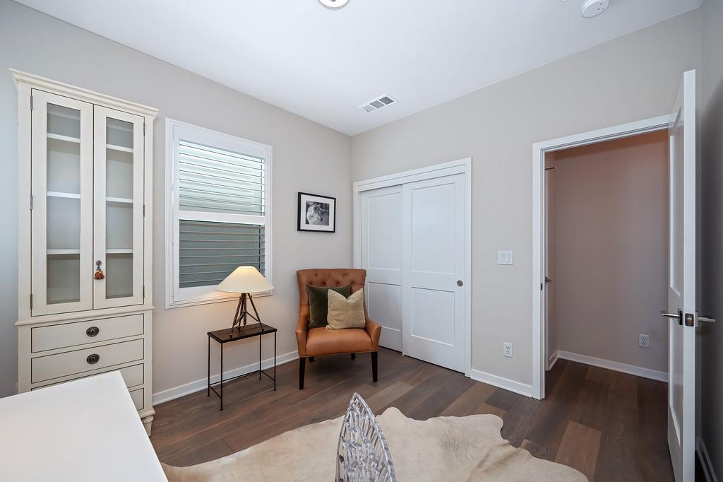 9 Fischbacher Street