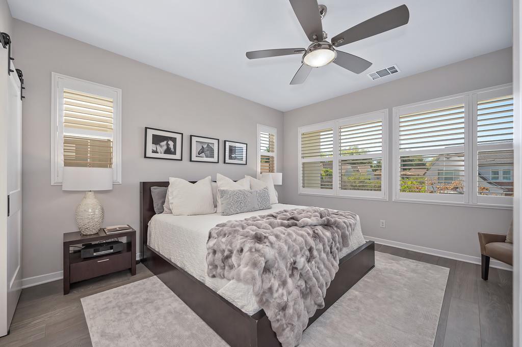 9 Fischbacher Street