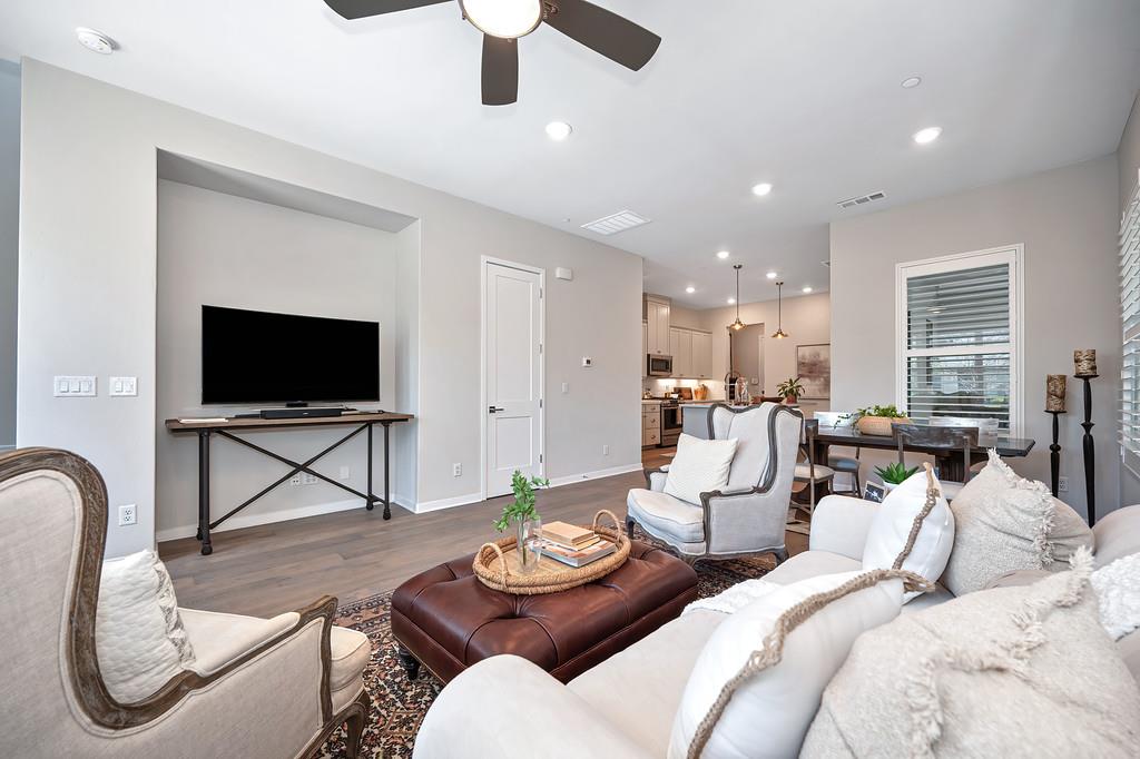 9 Fischbacher Street