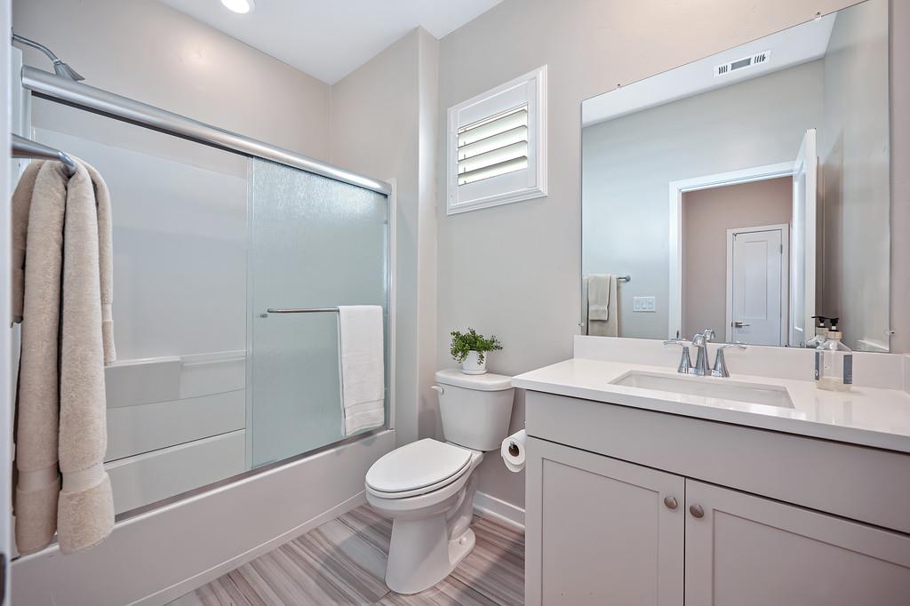 9 Fischbacher Street