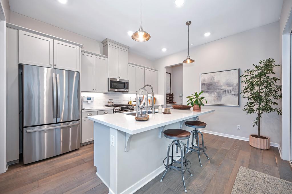 9 Fischbacher Street