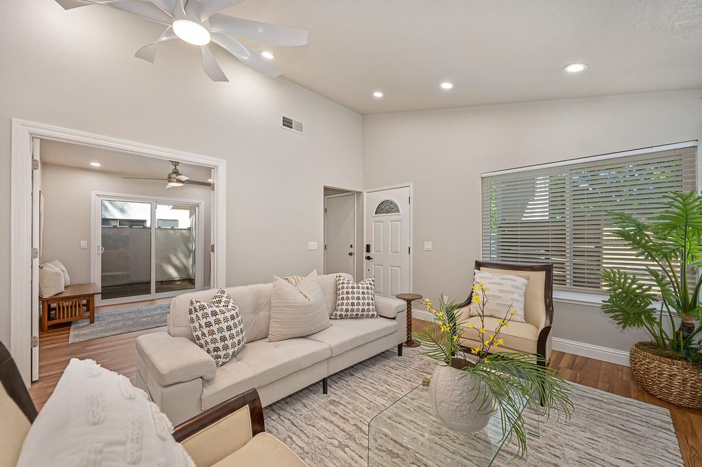 7510 Island Way
