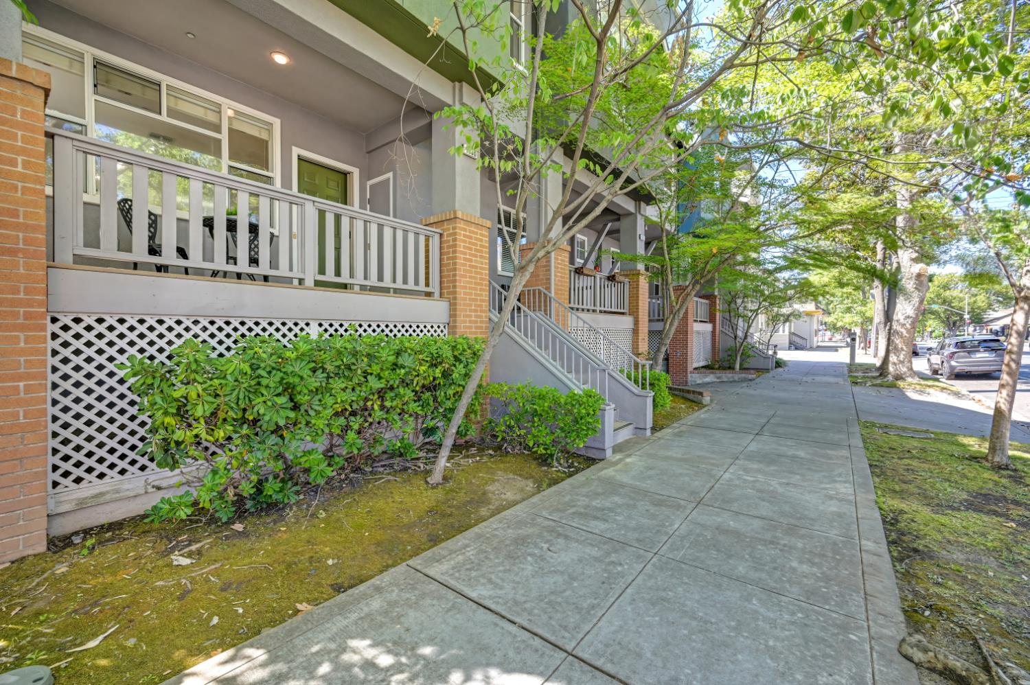 1930 10 Street