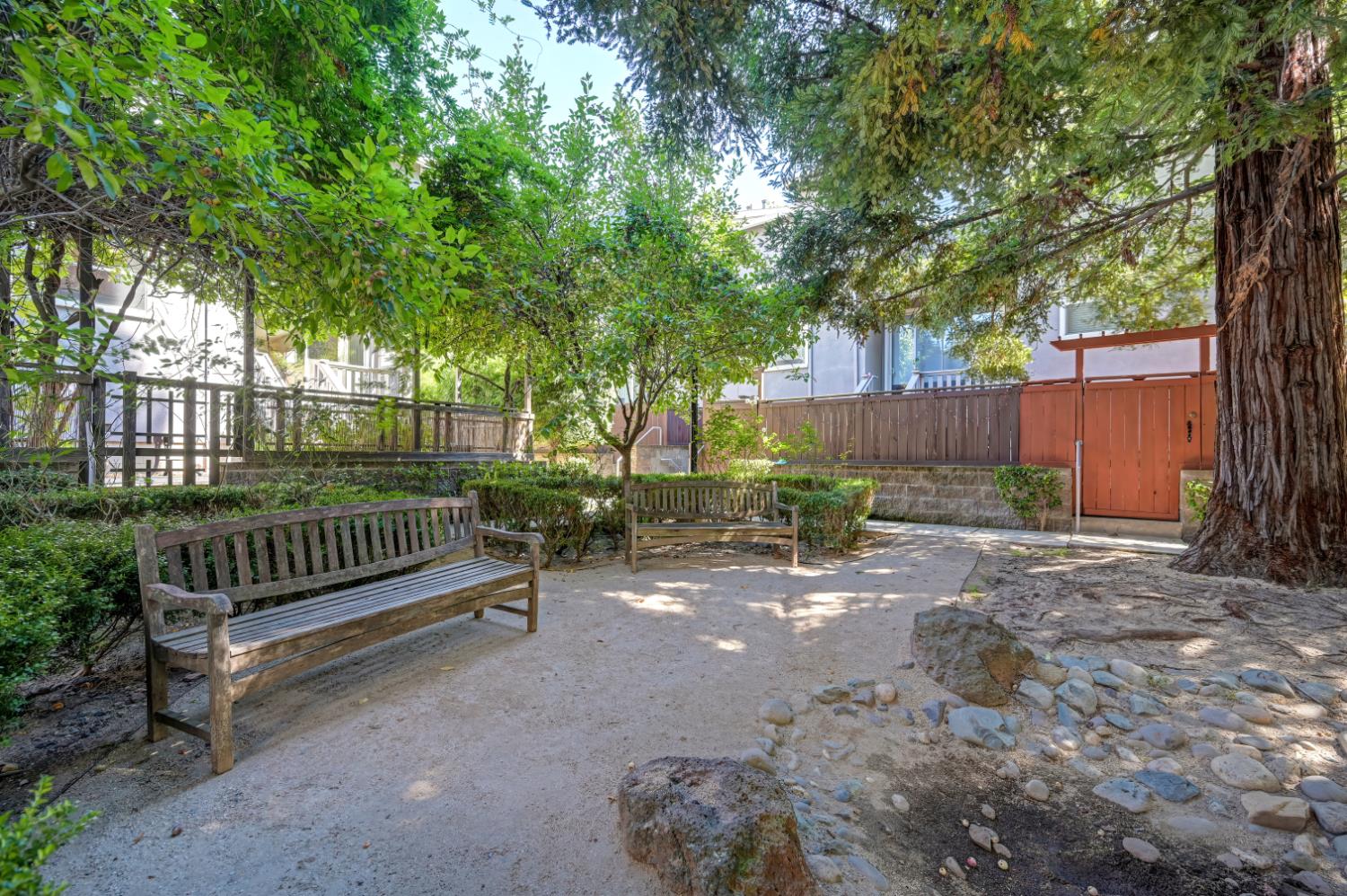 1930 10 Street