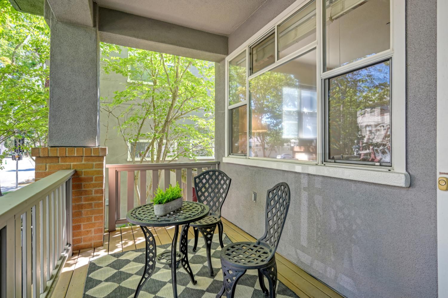 1930 10 Street