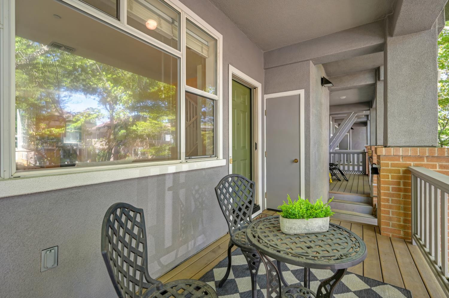 1930 10 Street