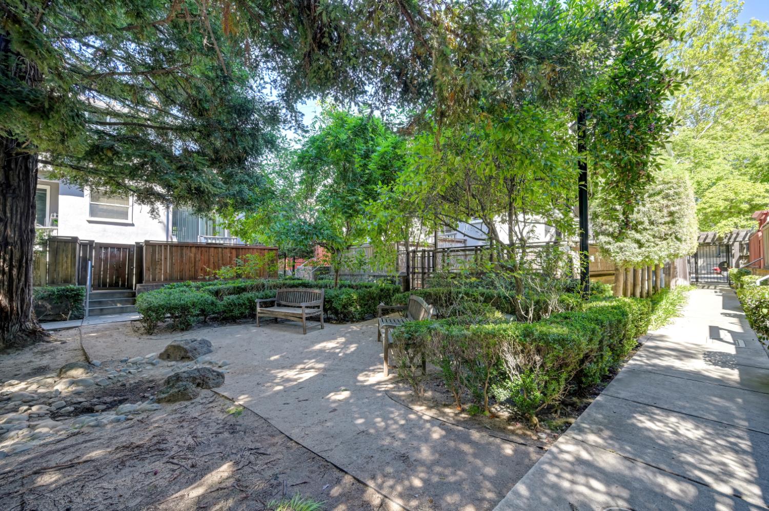 1930 10 Street