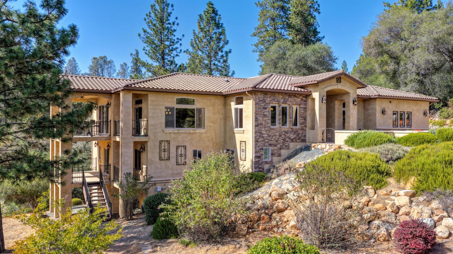 1480 Lodge View Drive