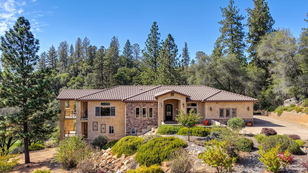 1480 Lodge View Drive
