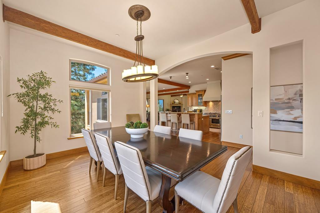 1480 Lodge View Drive