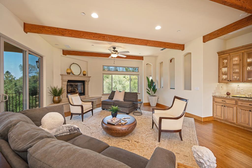 1480 Lodge View Drive
