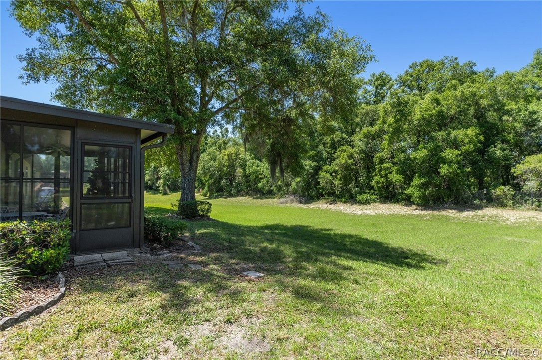 6415 lexington Drive