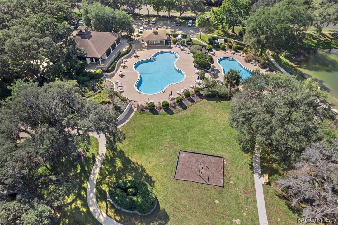 6415 lexington Drive