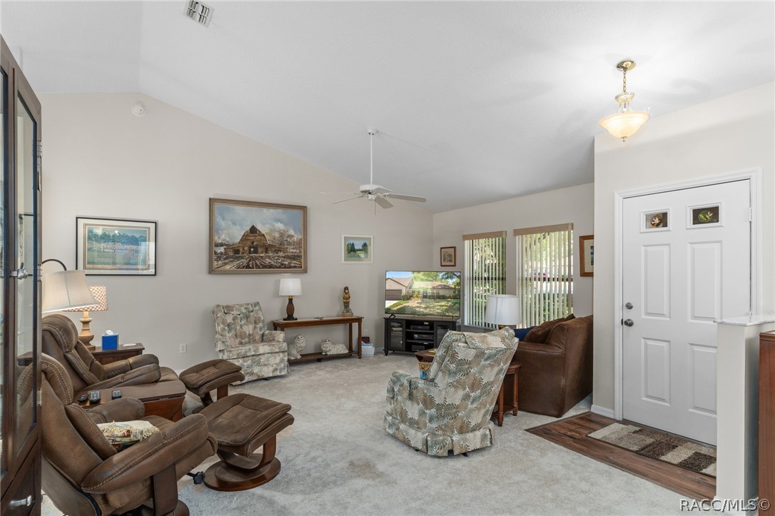 6415 lexington Drive