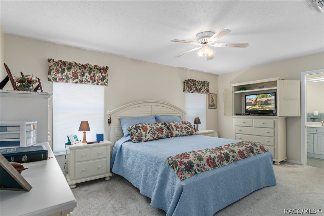 6415 lexington Drive