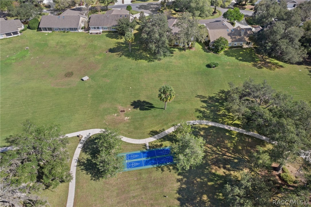 6415 lexington Drive