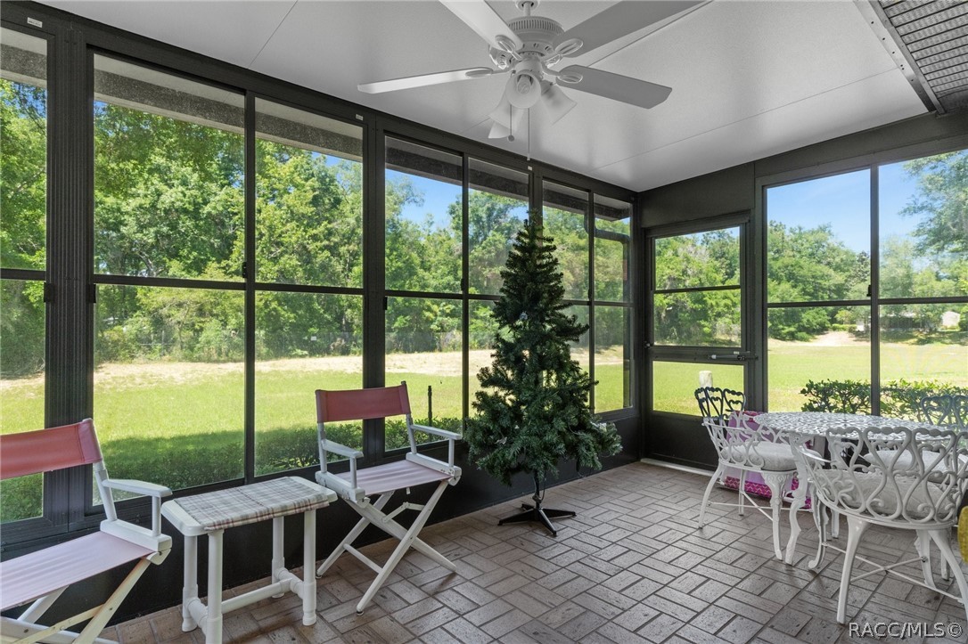 6415 lexington Drive