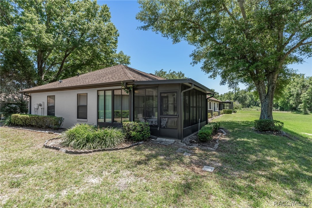 6415 lexington Drive