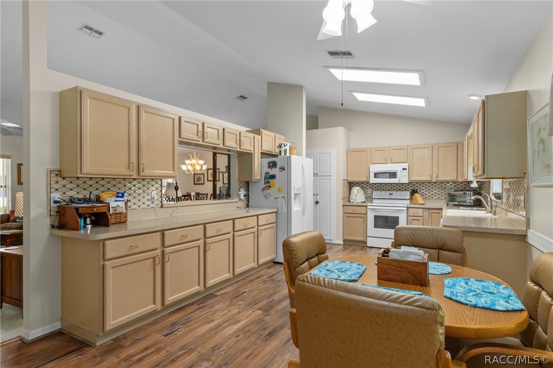 6415 lexington Drive