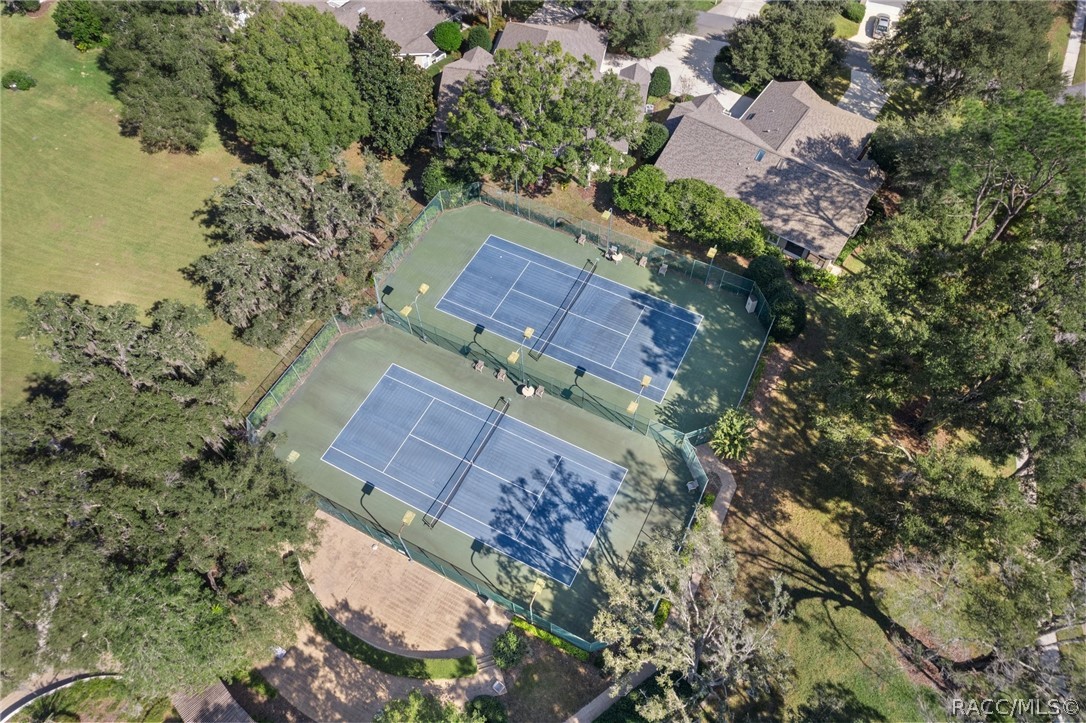 6415 lexington Drive