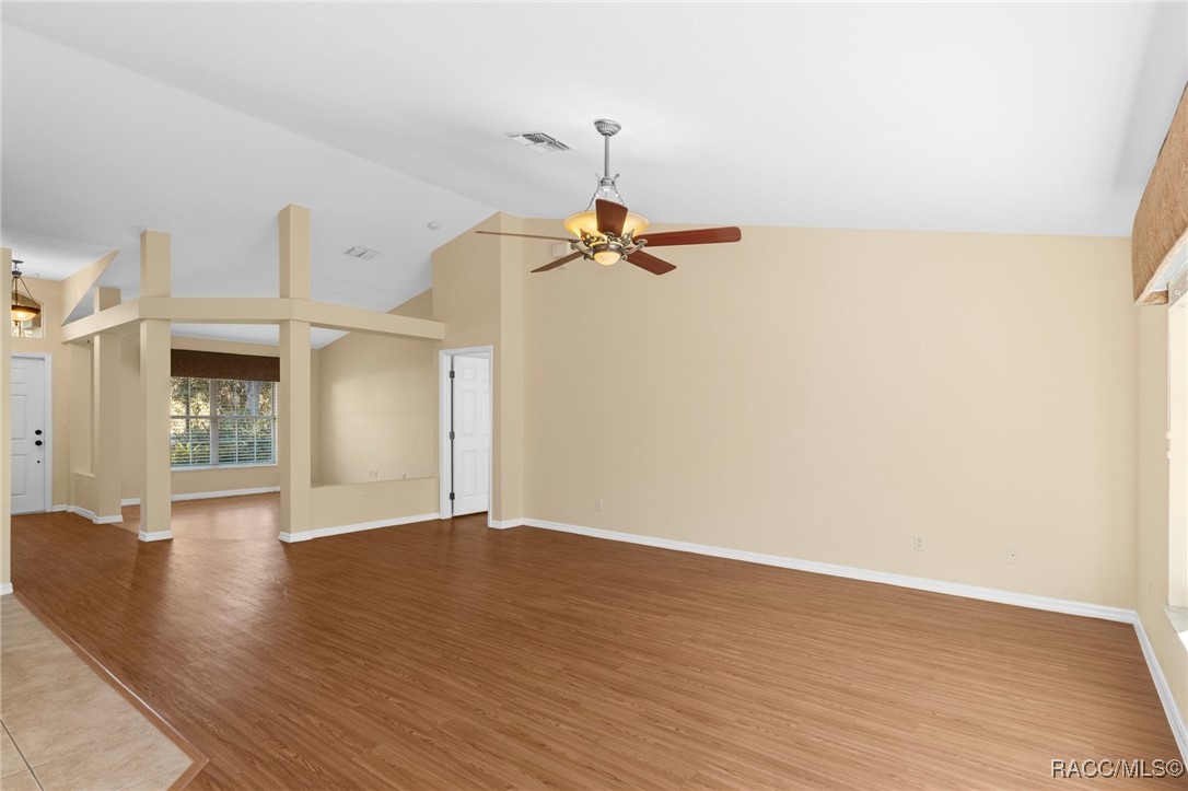 14 Laurelcherry Court
