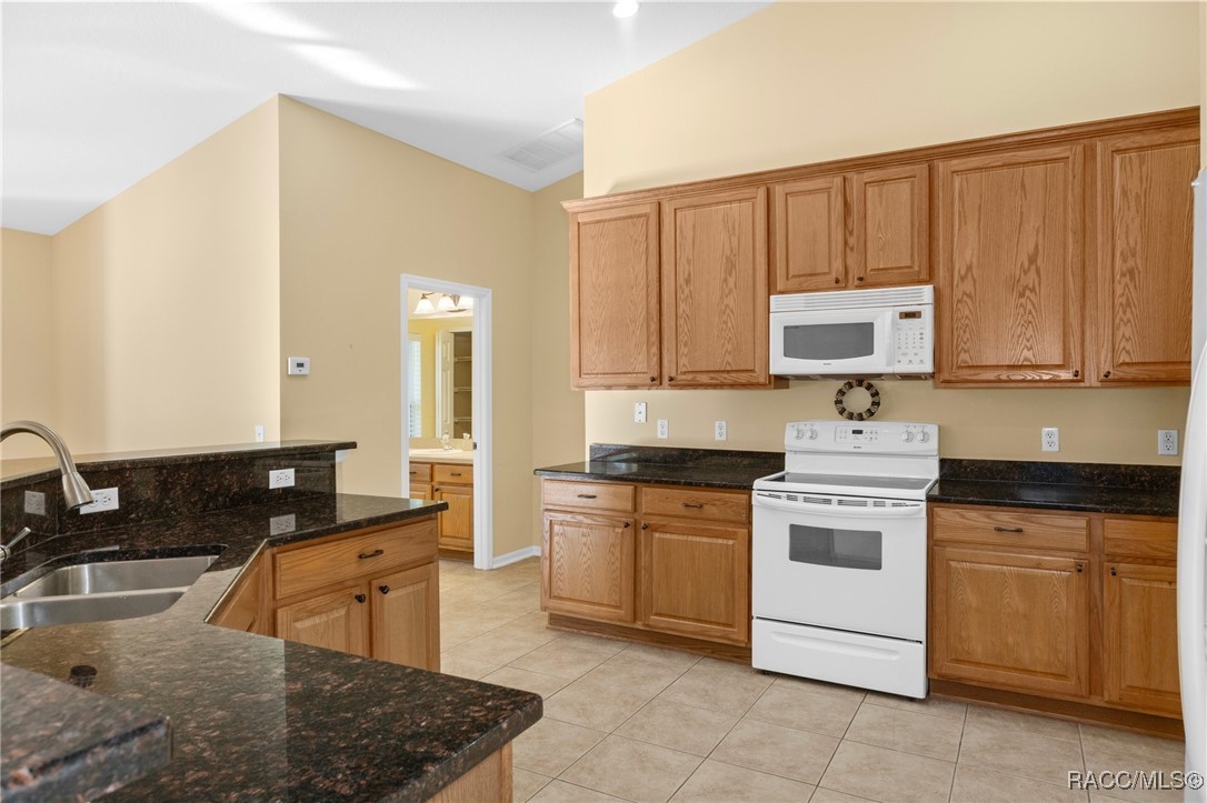 14 Laurelcherry Court