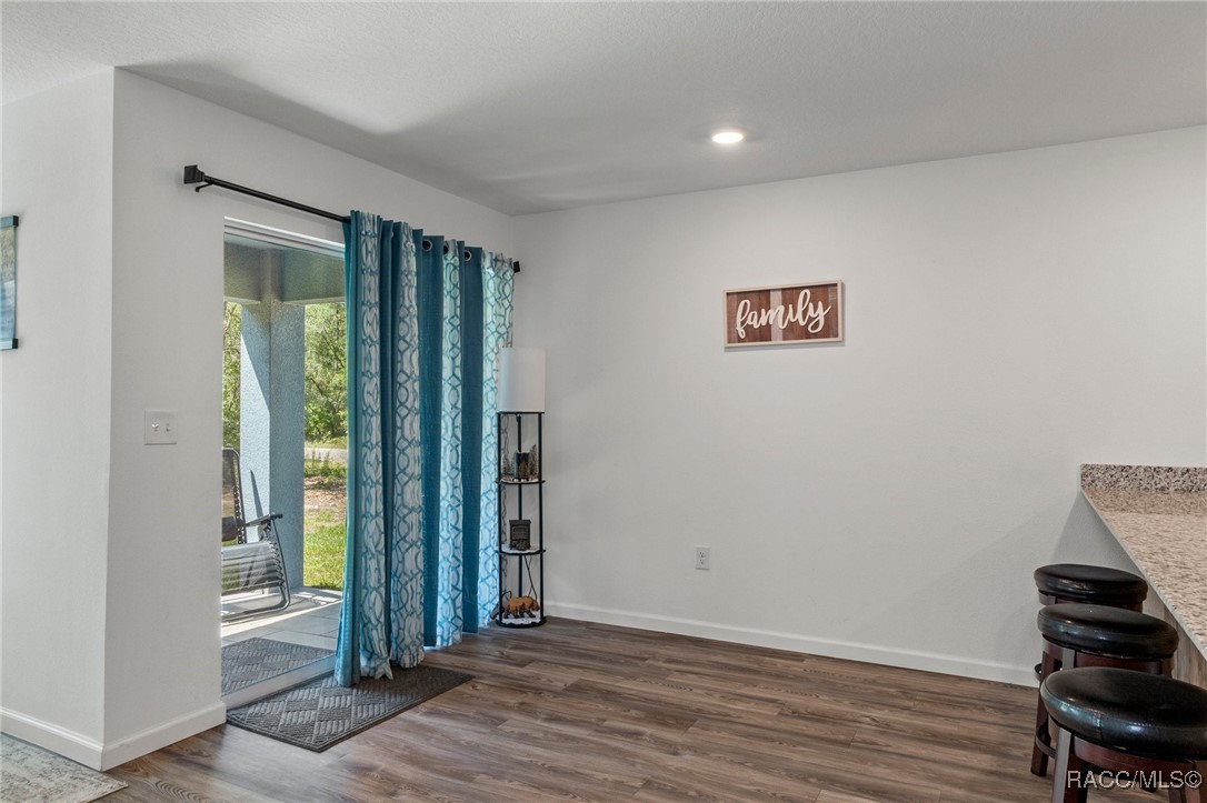 3192 W Barberton Place