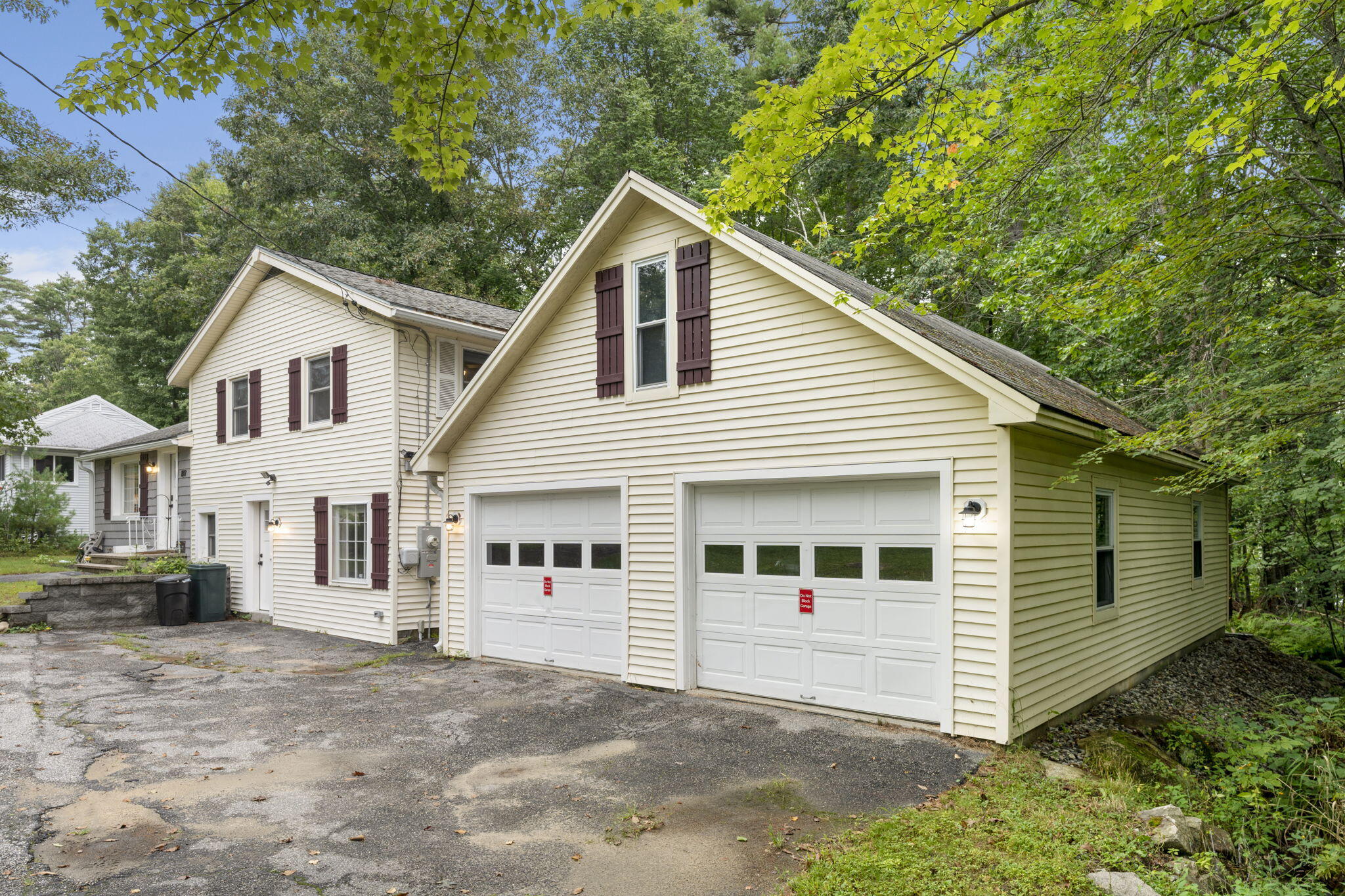 189 N High Street