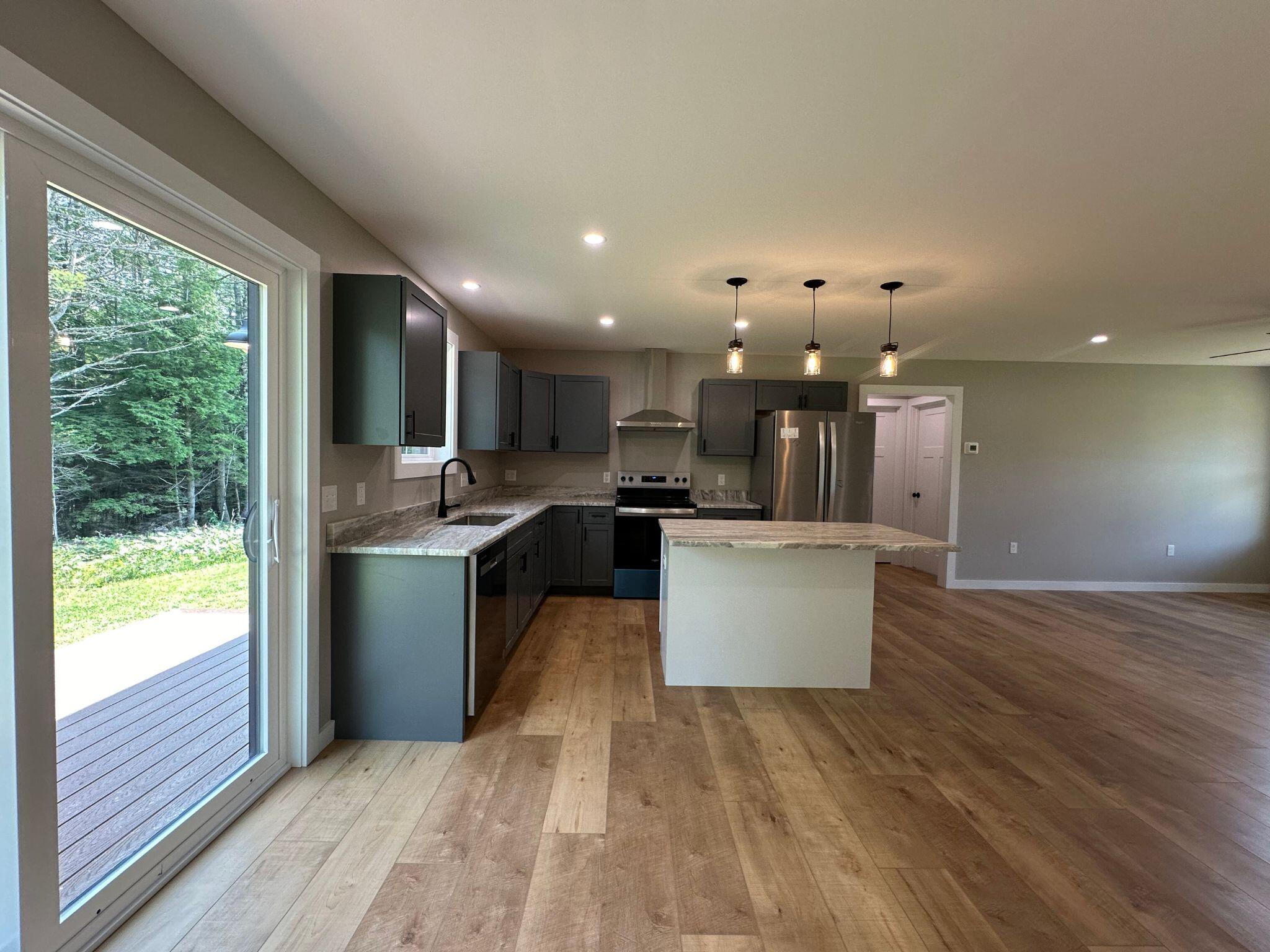 5 Frosty Hollow Farm Road