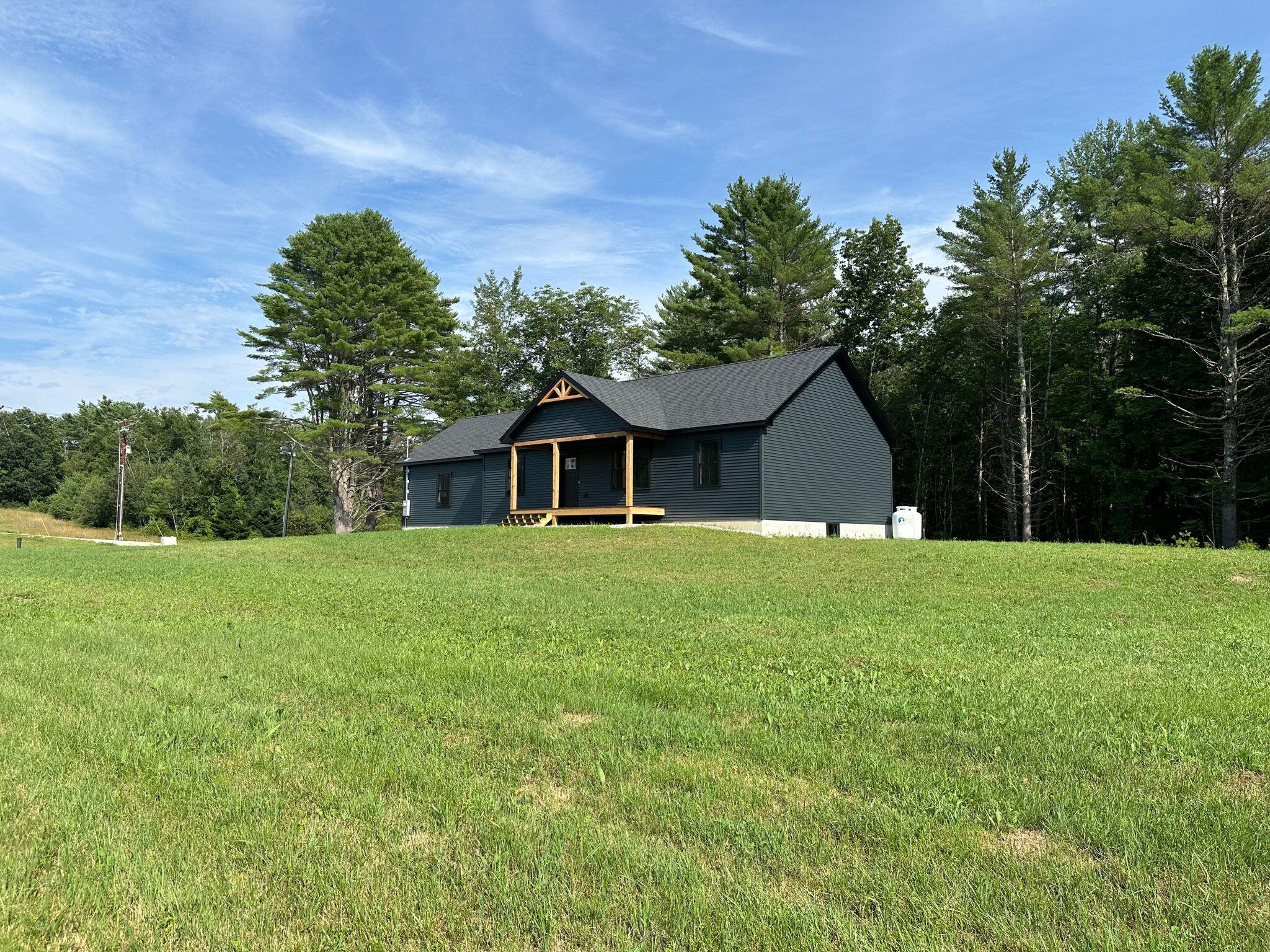 5 Frosty Hollow Farm Road