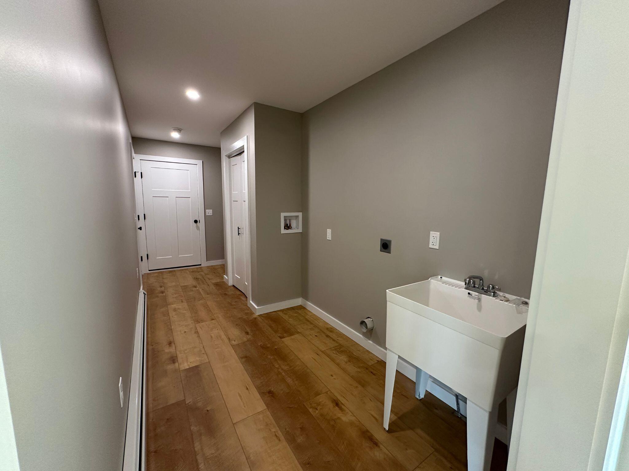 5 Frosty Hollow Farm Road