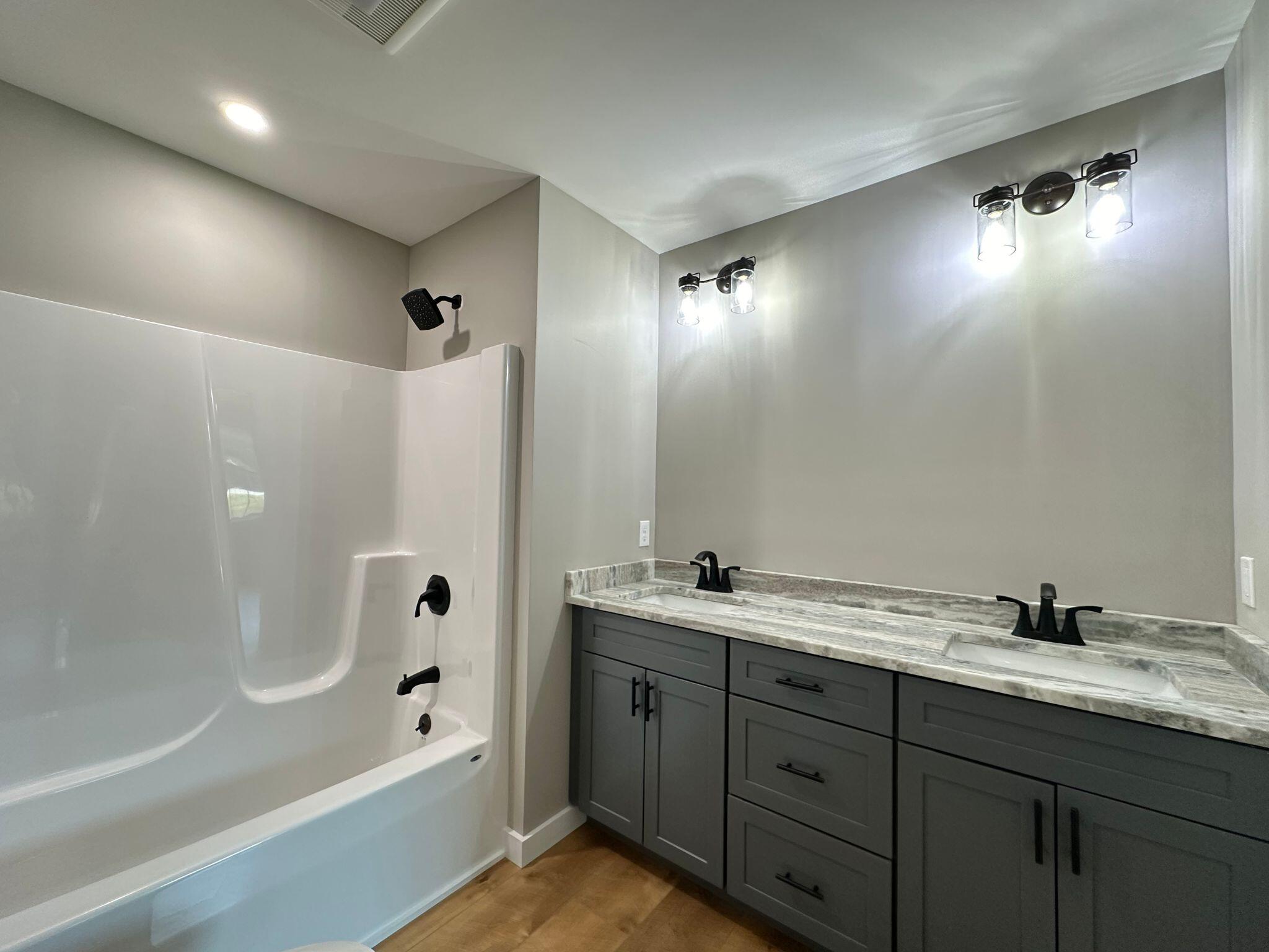 5 Frosty Hollow Farm Road