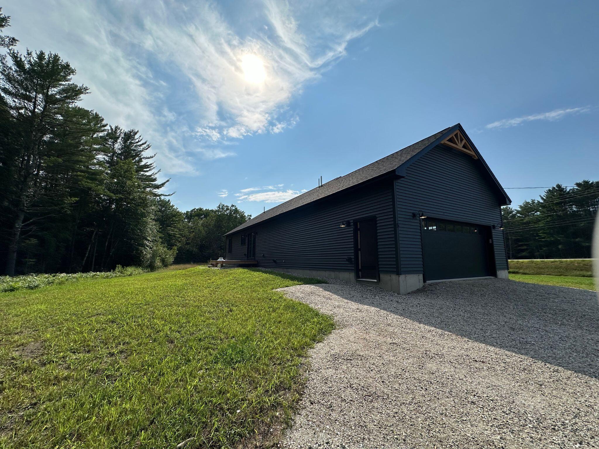 5 Frosty Hollow Farm Road