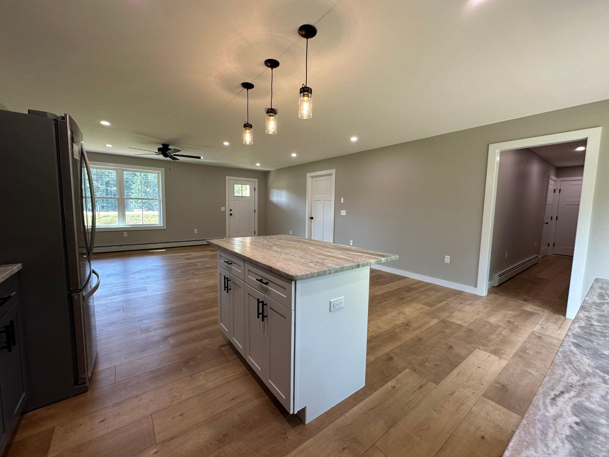 5 Frosty Hollow Farm Road