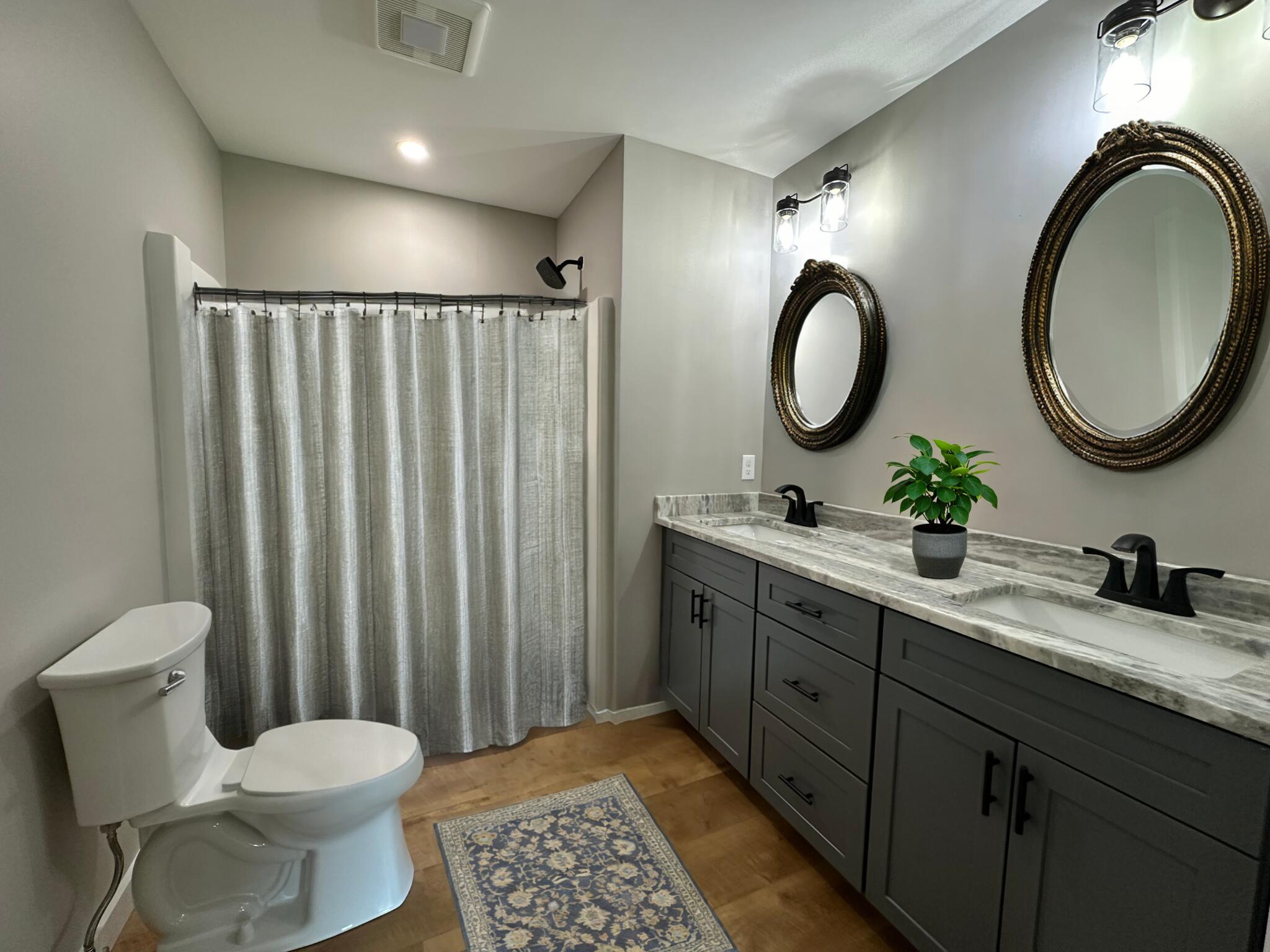 5 Frosty Hollow Farm Road