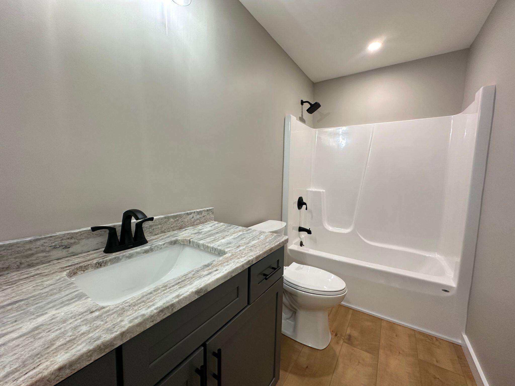 5 Frosty Hollow Farm Road